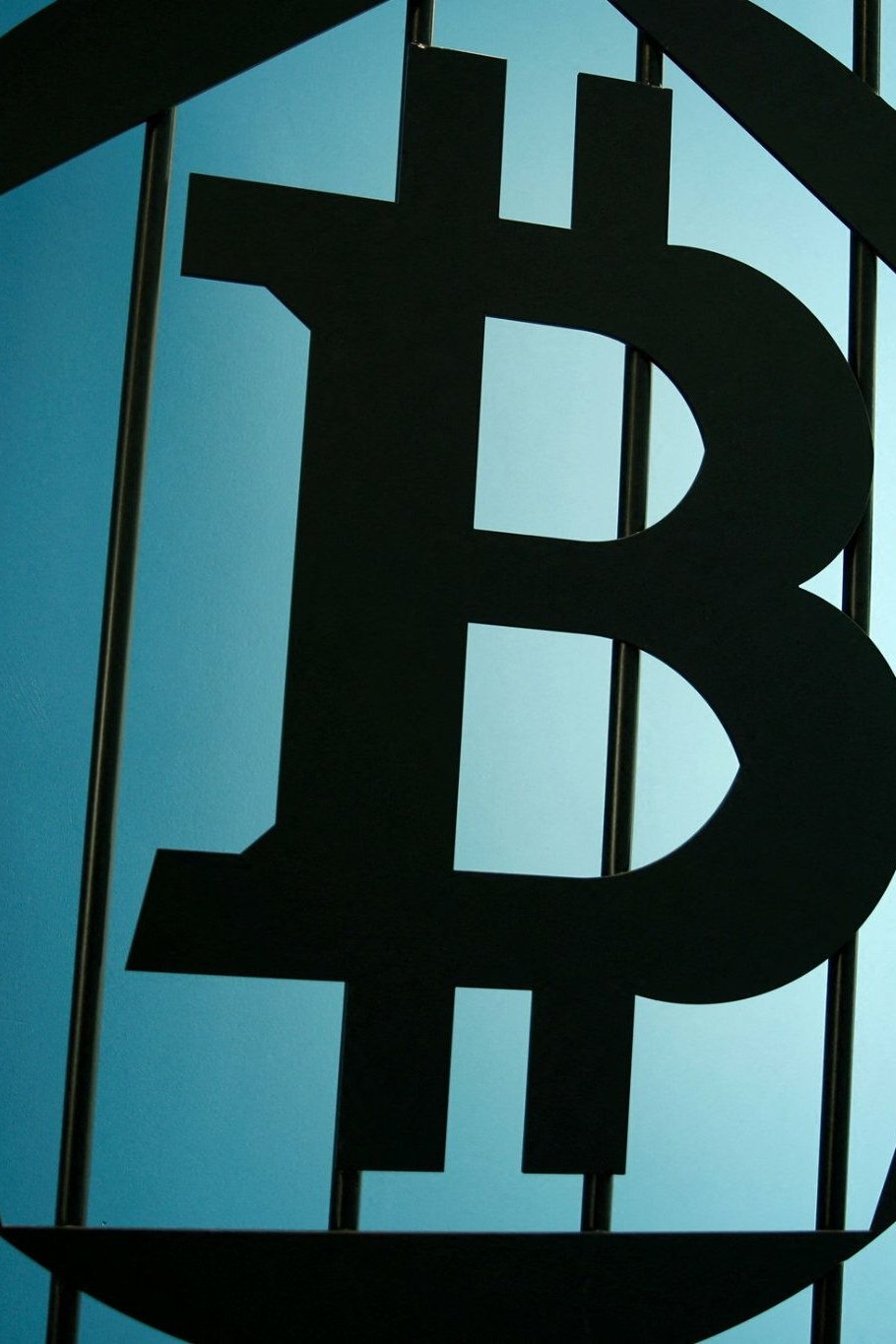 Bitcoin Kurs: Kryptowährung knackt 45.000-Dollar-Marke