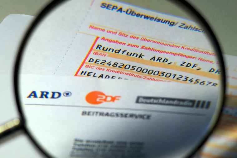 Rundfunkbeitrag 2025 Höhe der GEZGebühren, Befreiung und Co.