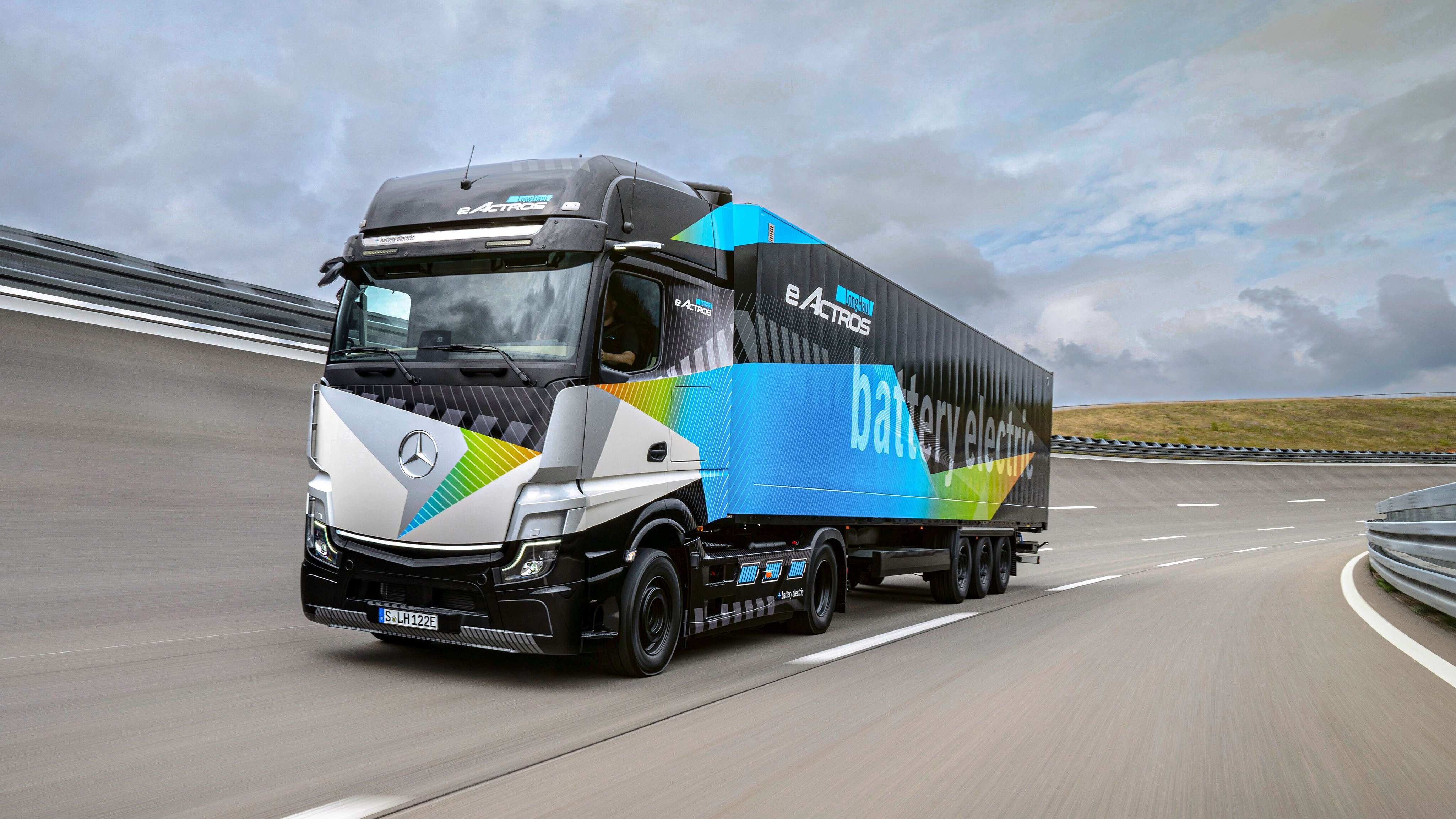 Daimler Truck: Lkw-Hersteller wirbt für europäische Batterieinitiative