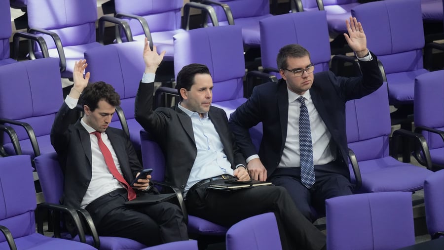 Rentenstreit: Junge Gruppe will nicht gesammelt für Rentenpaket stimmen