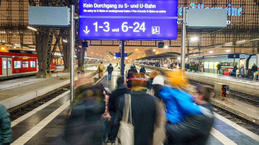 Deutsche Bahn: Weitere App und KI-Bot – Bahn verspricht bessere Auskünfte