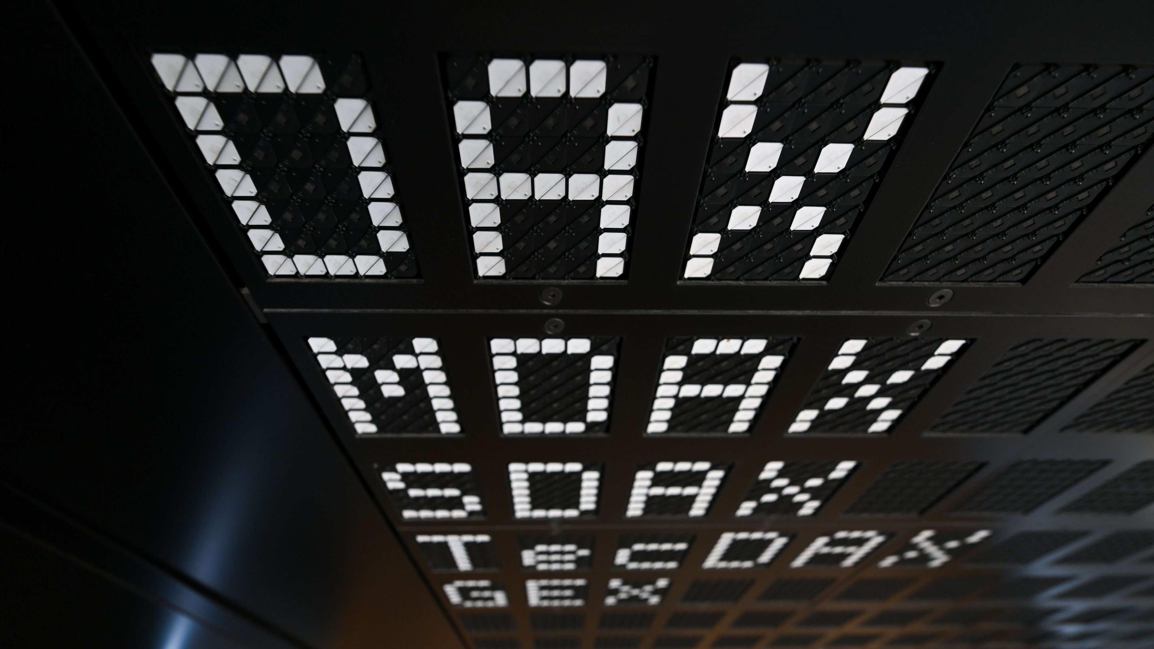 Märkte: Dax startet kaum verändert – SAP nach Zahlen im Aufwind