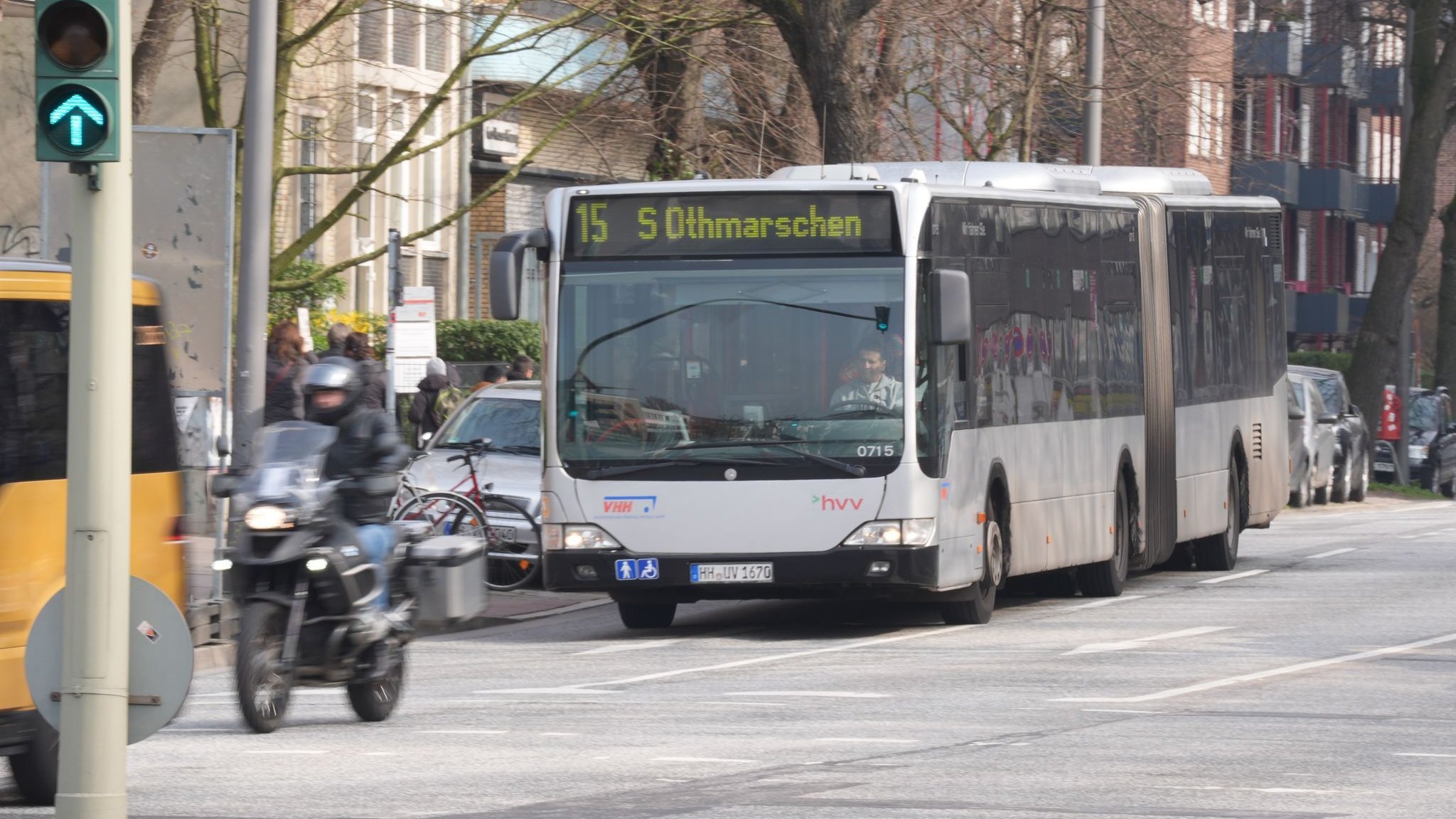 Spritpreise Deutschland: Fallen wegen der Dieselpreise bald Buslinien aus?
