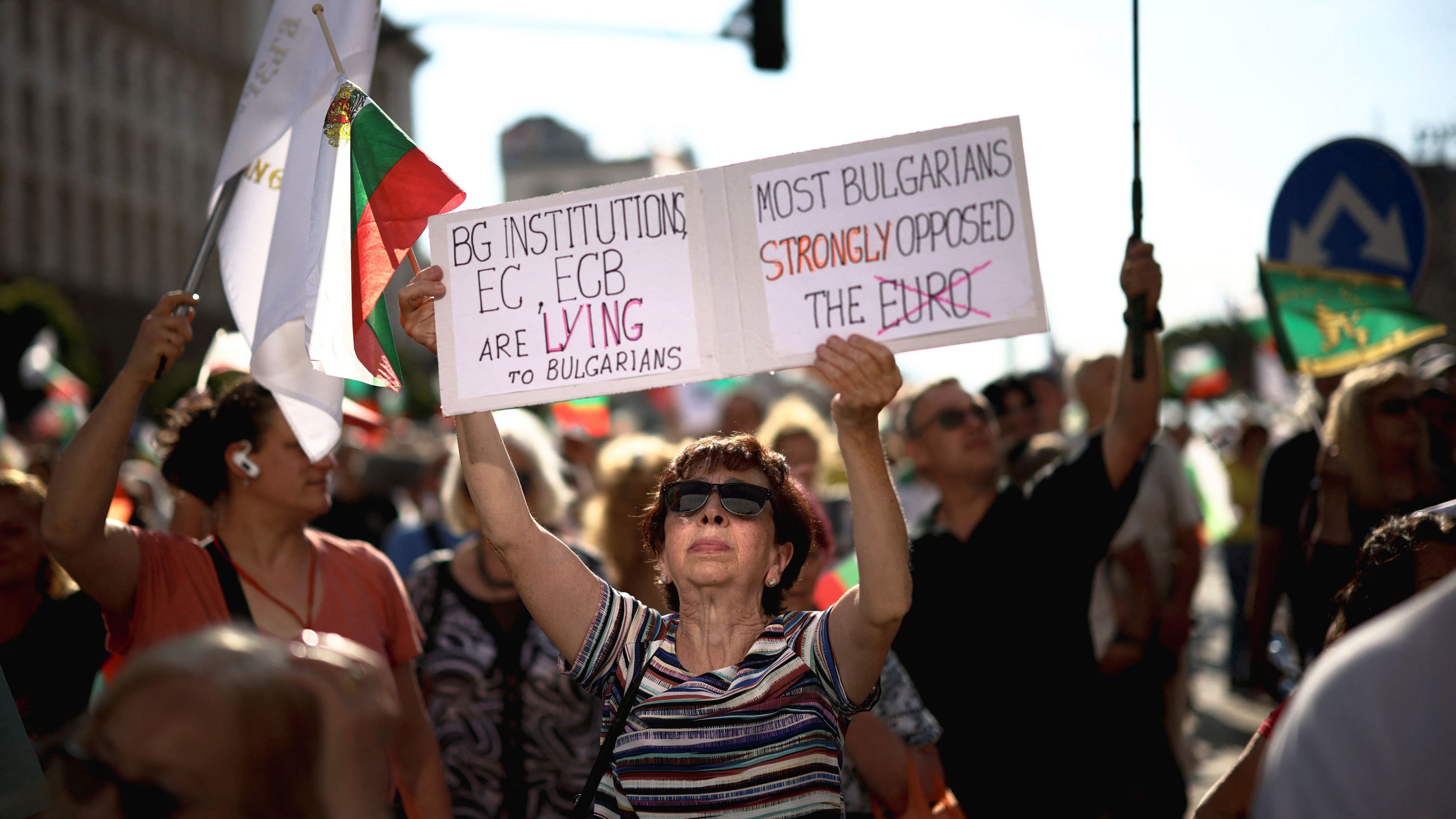 Bulgaria introduces the Euro: What businesses and citizens expect