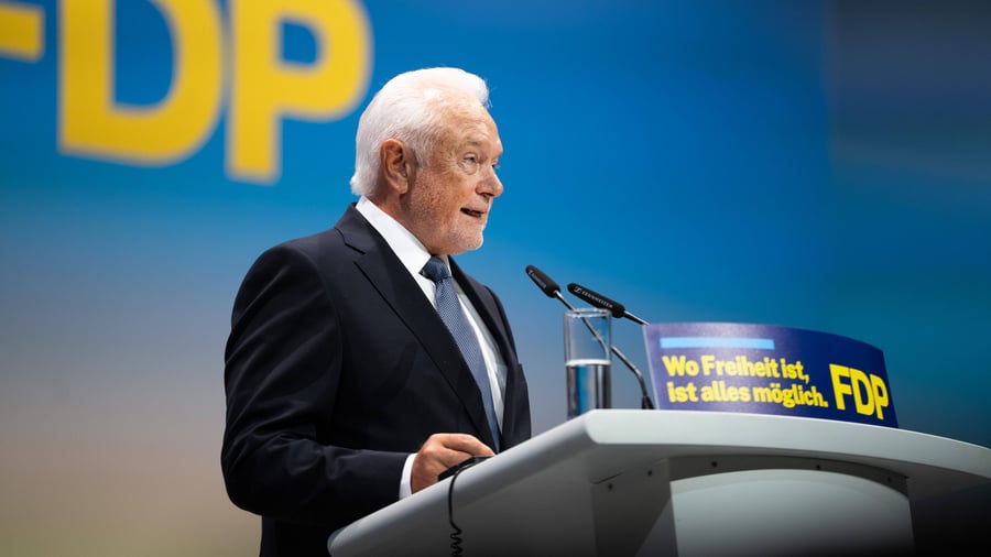 FDP-Parteitag: Rumpeliger FDP-Neustart – Kubicki gewinnt Kampfabstimmung
