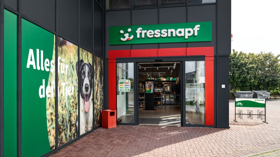 Heimtierbedarf: 180 neue Filialen, rein in die Innenstädte – Fressnapf auf Expansionskurs