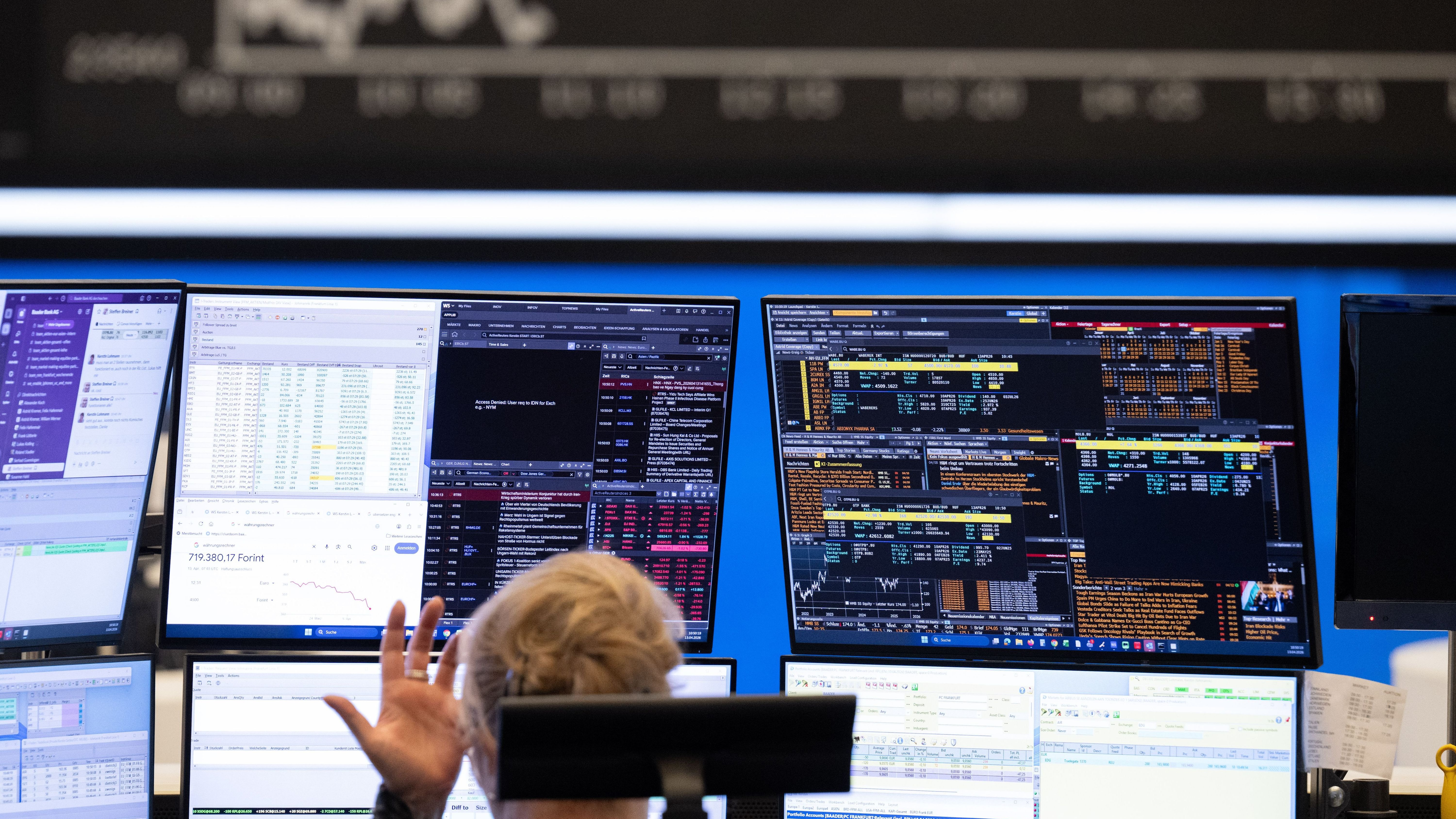 Börsen: Dax auch zum Handelsschluss über 26.000 Punkte