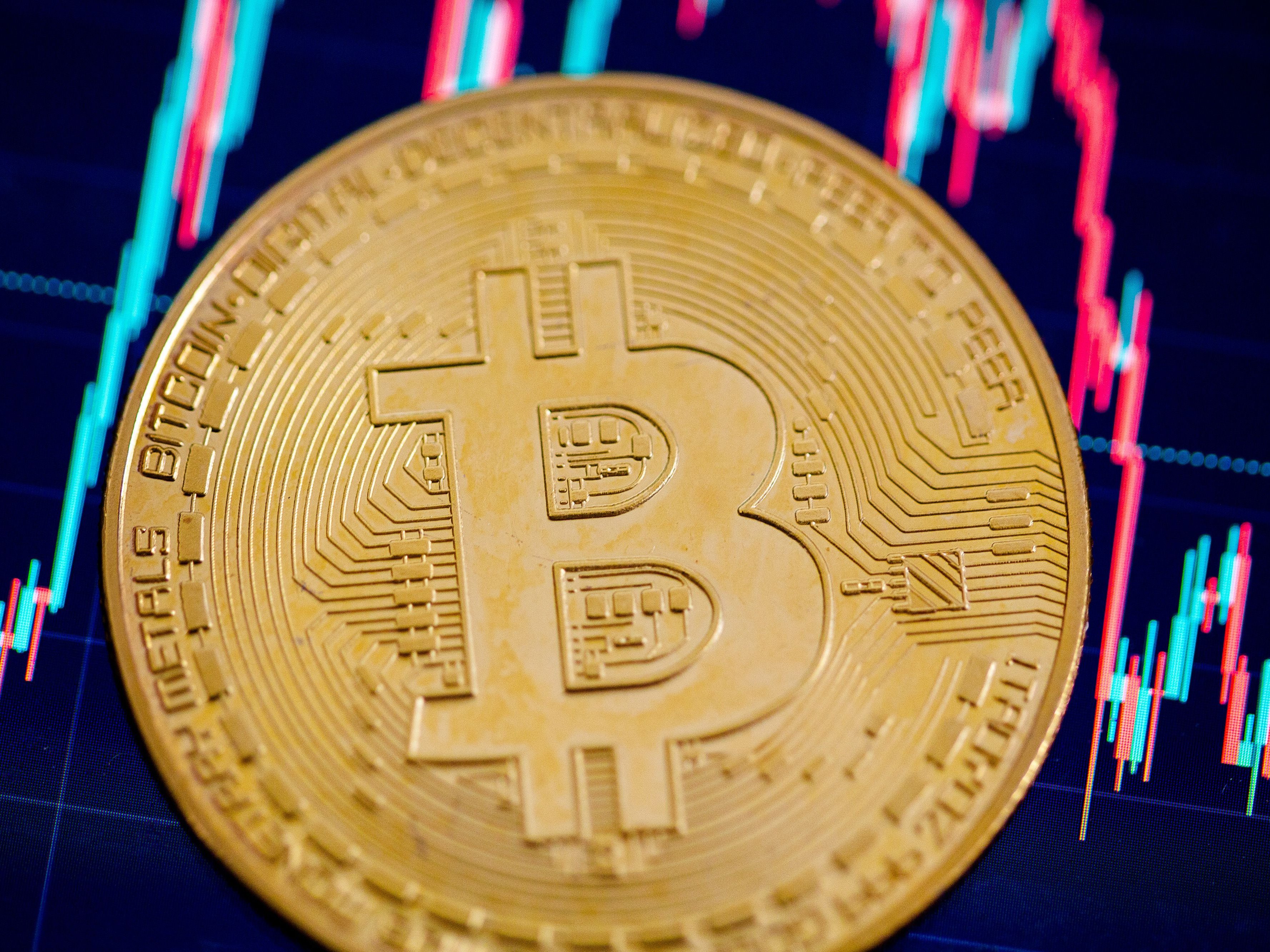 Bitcoin-Kurs: BTC fällt nach US-Zolldrohungen deutlich