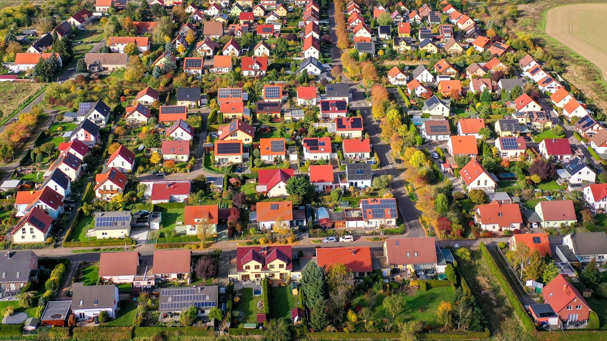 Bafin Warns of Risks from Real Estate Loans and AI-Driven Cyber Threats