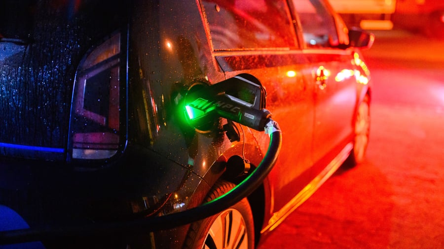 Geld vom Staat: Portal für neue E-Auto-Förderung soll freigeschaltet werden