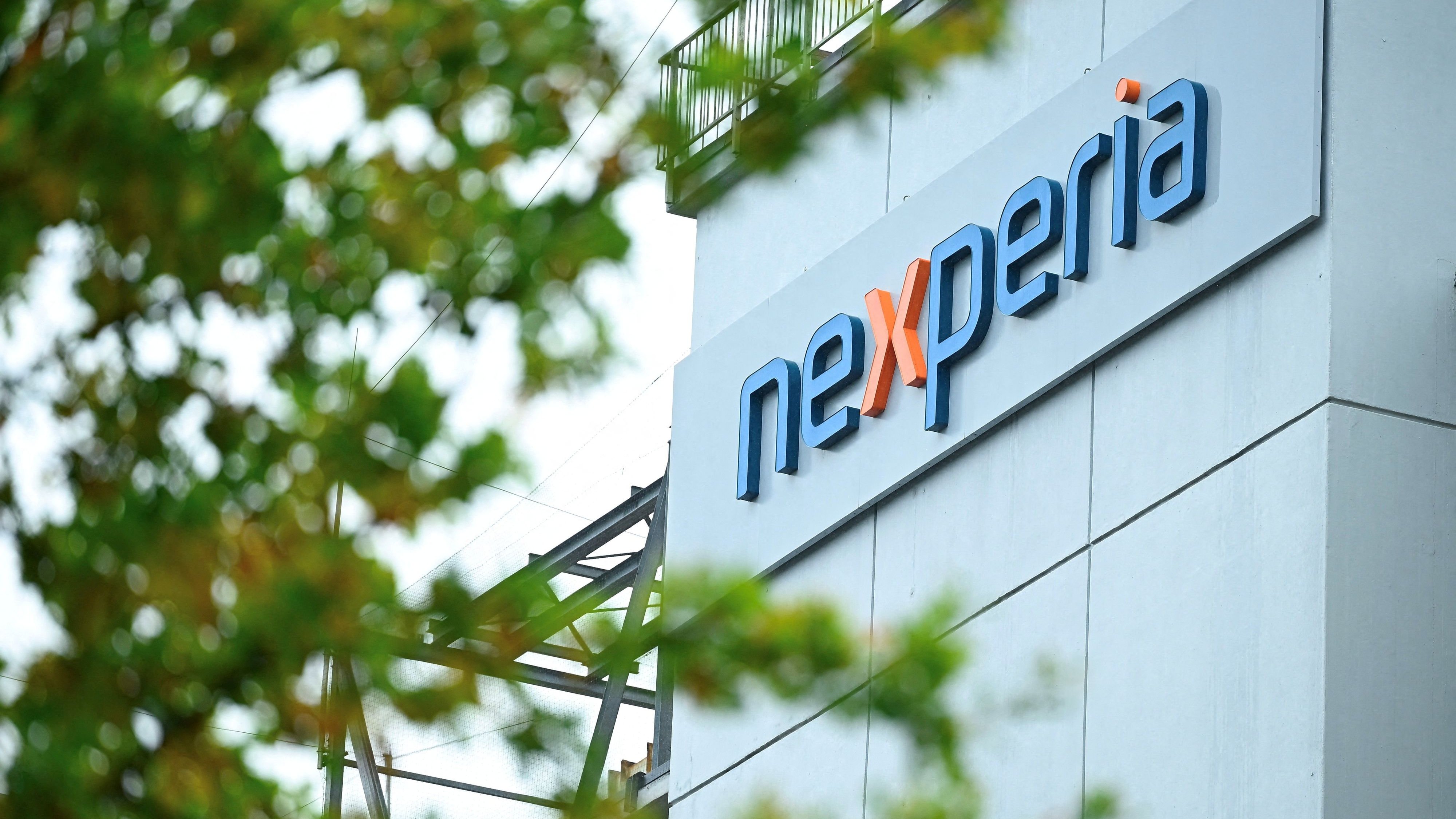 Nexperiaチップを巡る新たなトラブル – 中国がオランダに警告