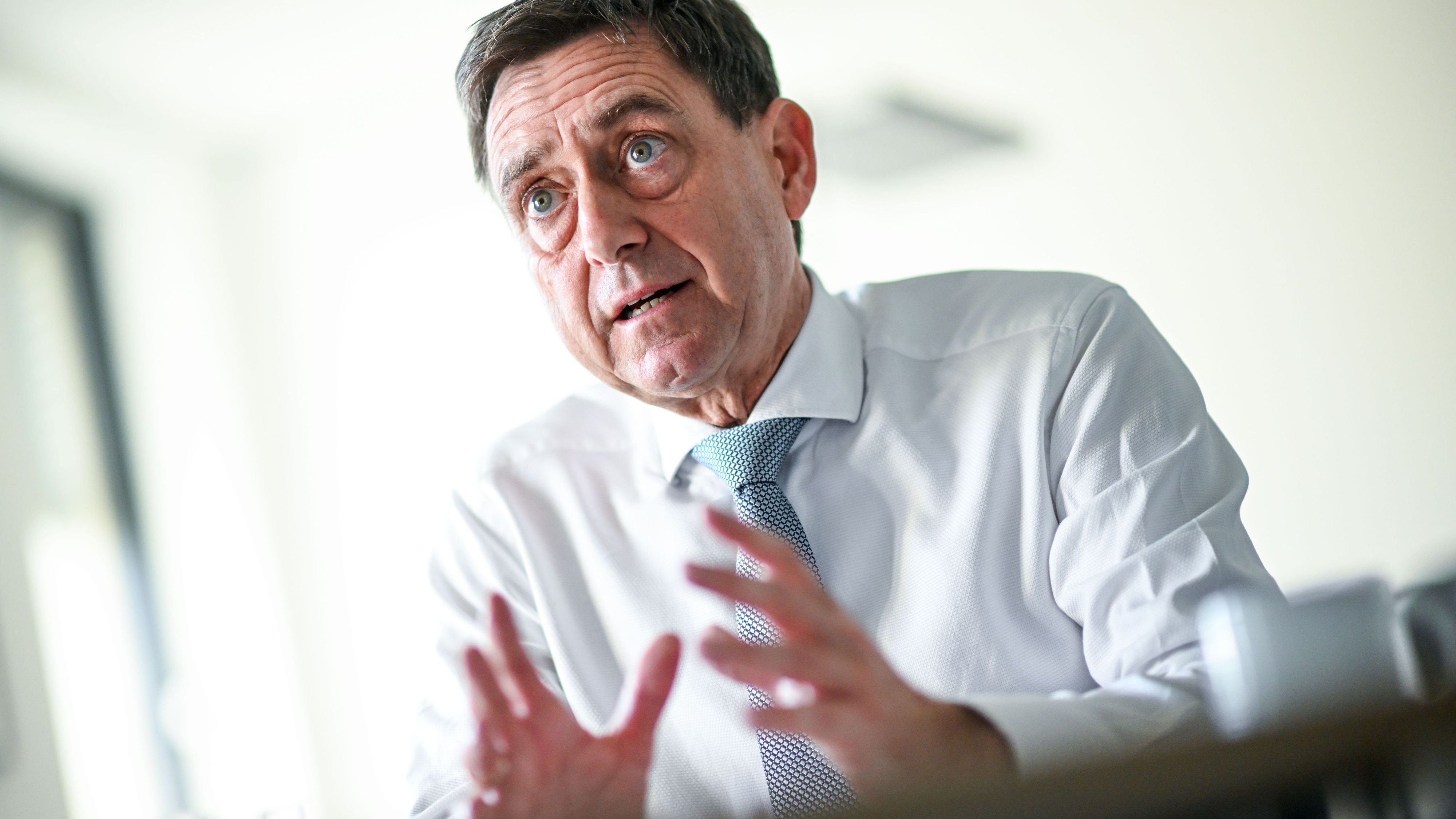 GKV head Oliver Blatt believes contribution reductions are possible