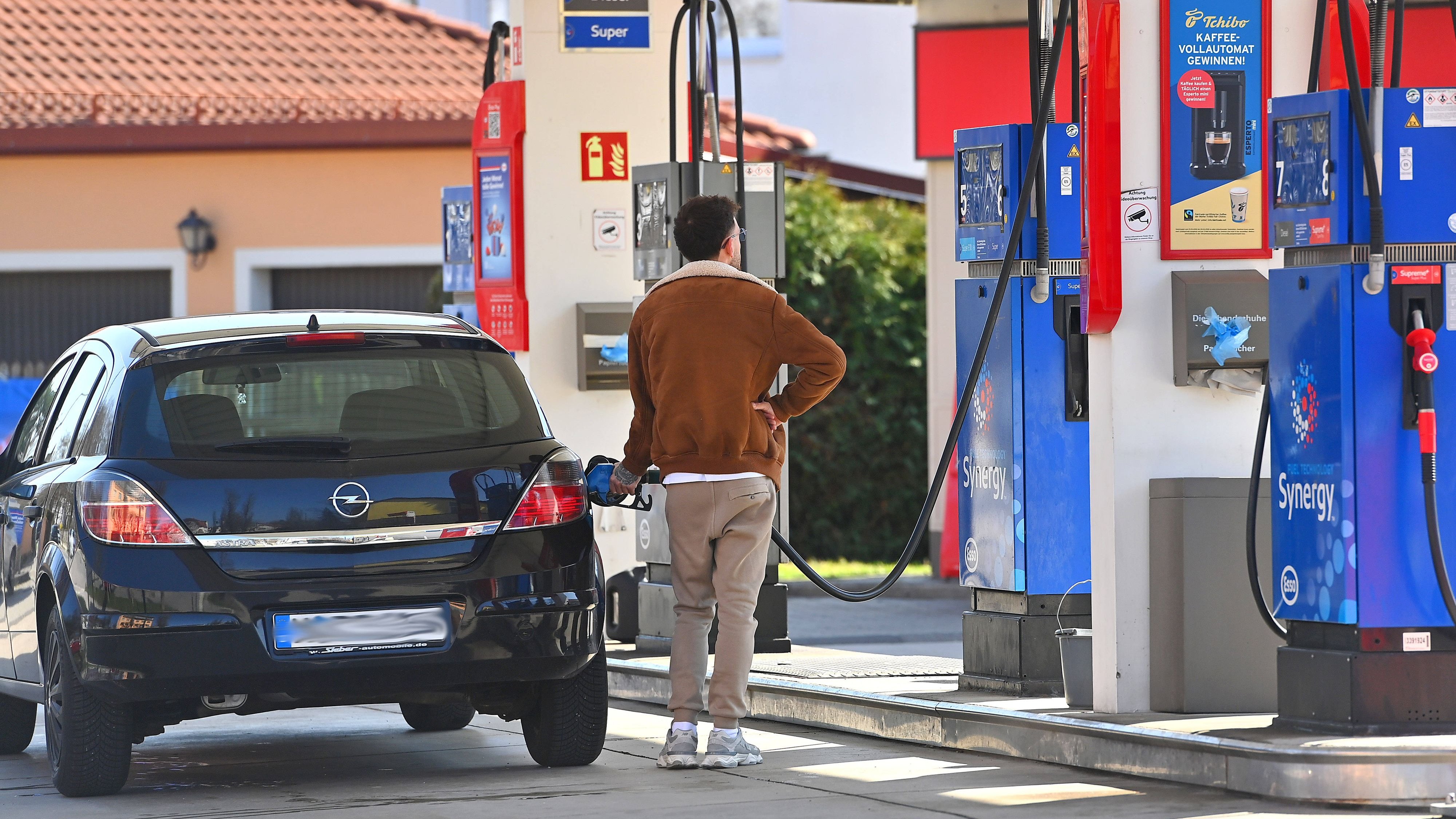 Spritpreise Deutschland: Preise an Tankstellen zeigen nach oben &ndash; Diesel vor Allzeithoch?