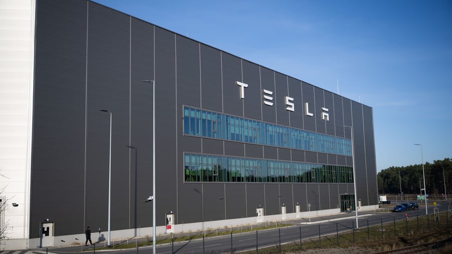 Elektroautobauer: Tesla will Millionen in Batterien stecken – 1500 neue Jobs