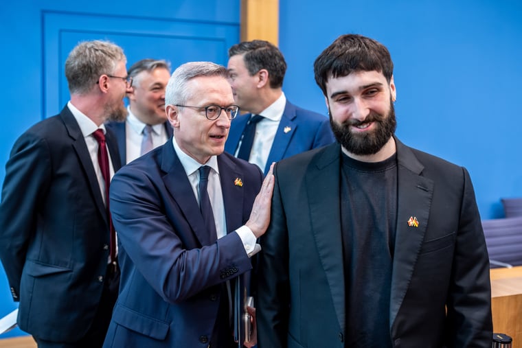 New AI model "Kolibri" aims to digitize German administration