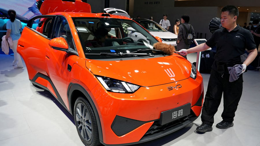 Autobauer: BYD schafft nach acht Monaten mit Rückgängen wieder Absatzplus