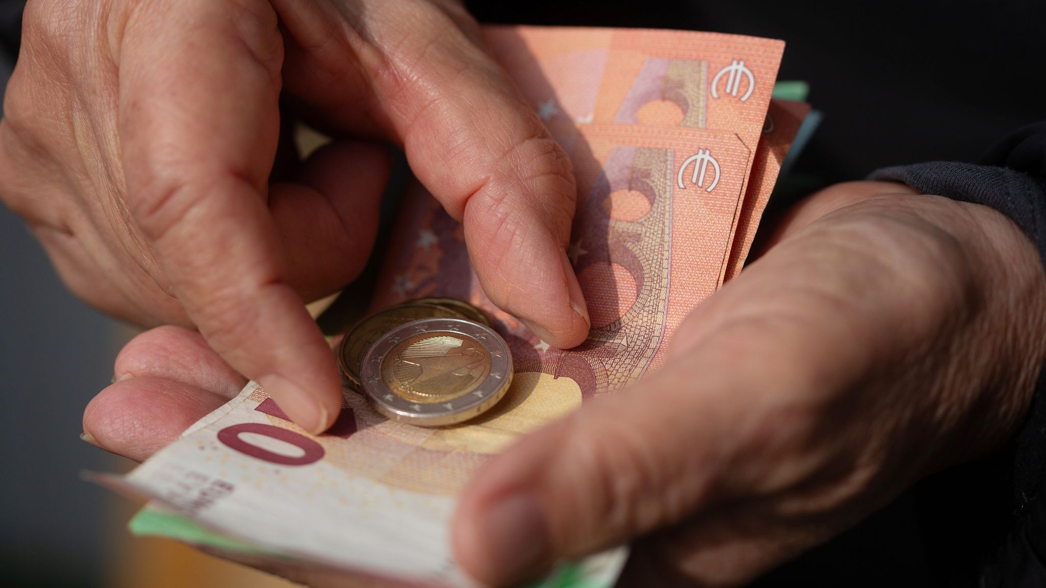 Outrage over Merz: Only basic pension coverage in the future?
