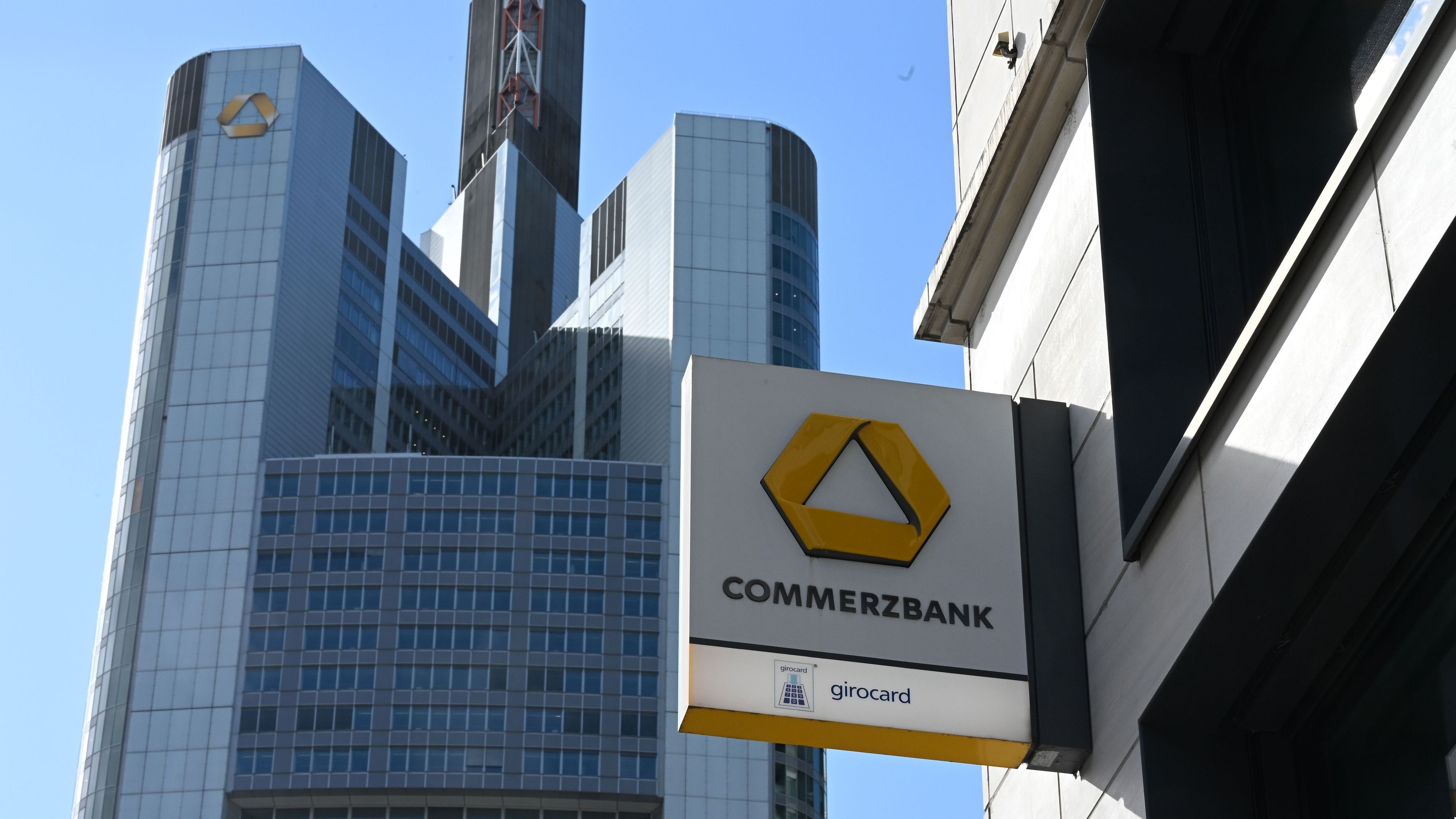 Takeover: Unicredit increases its stake in Commerzbank further