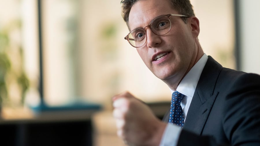 Wahlkampf: Nett hier. Aber was macht CDU-Kandidat Hagel im Griechenländle?