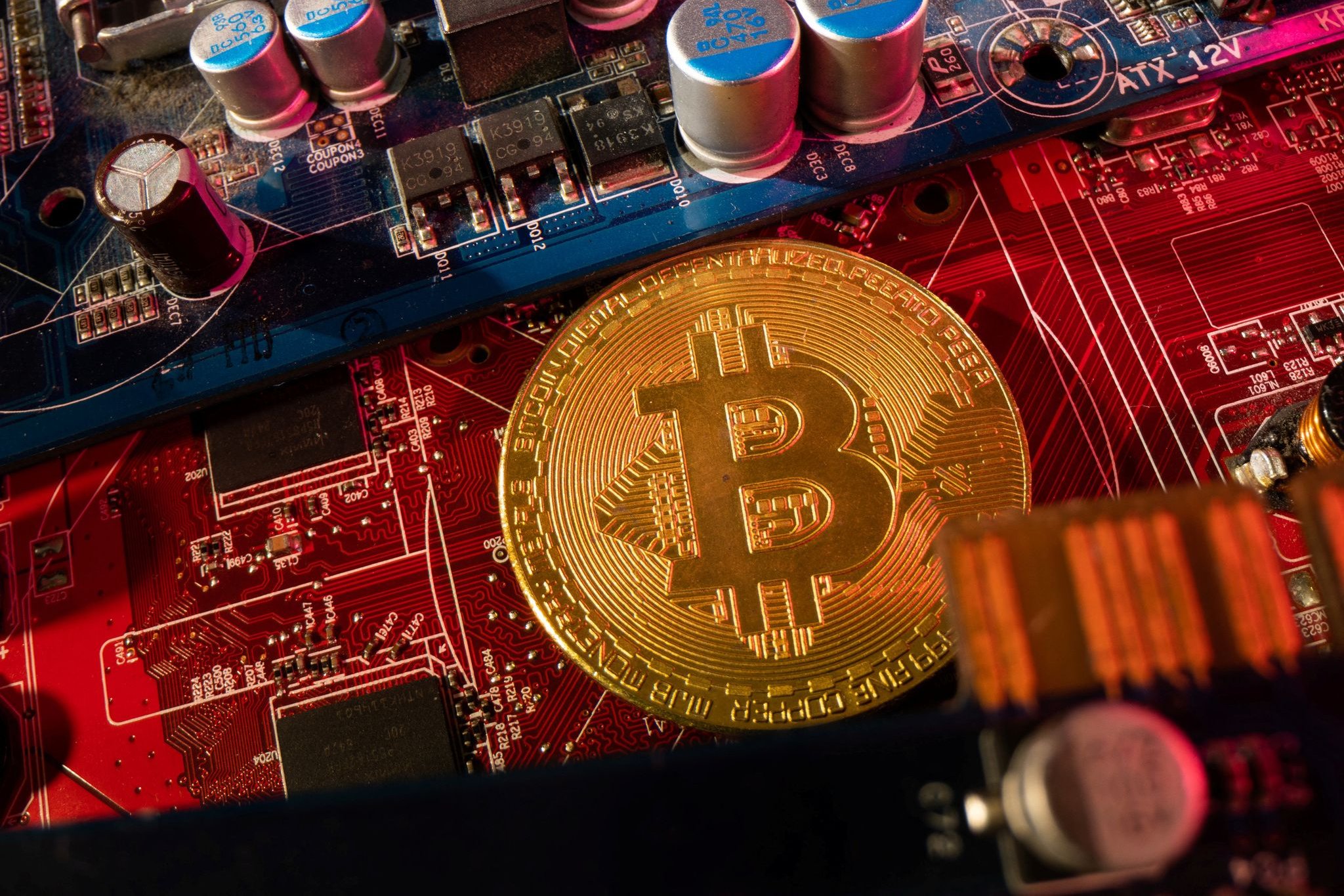 Bitcoin-Kurs fällt, Hashrate steigt: Was die Rate über das BTC-Netzwerk  aussagt