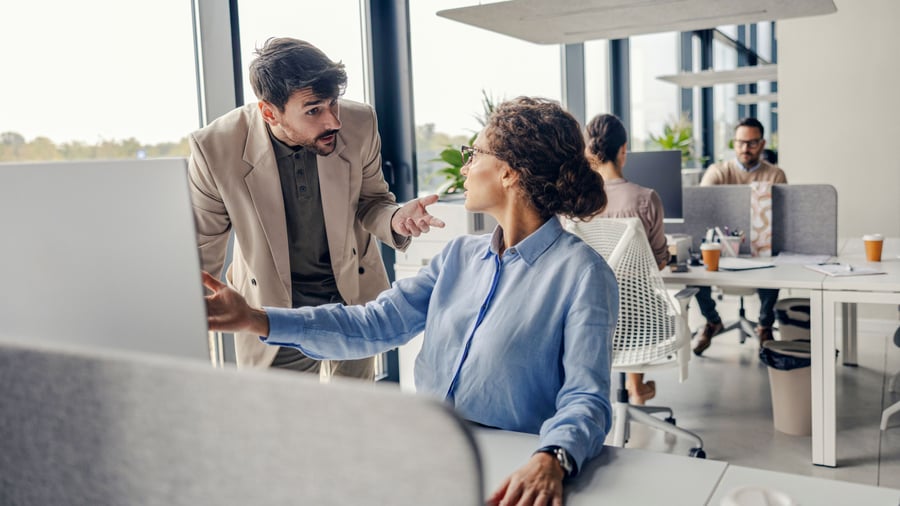 Führung: In meinem Team gibt es Streit. Soll ich eingreifen?