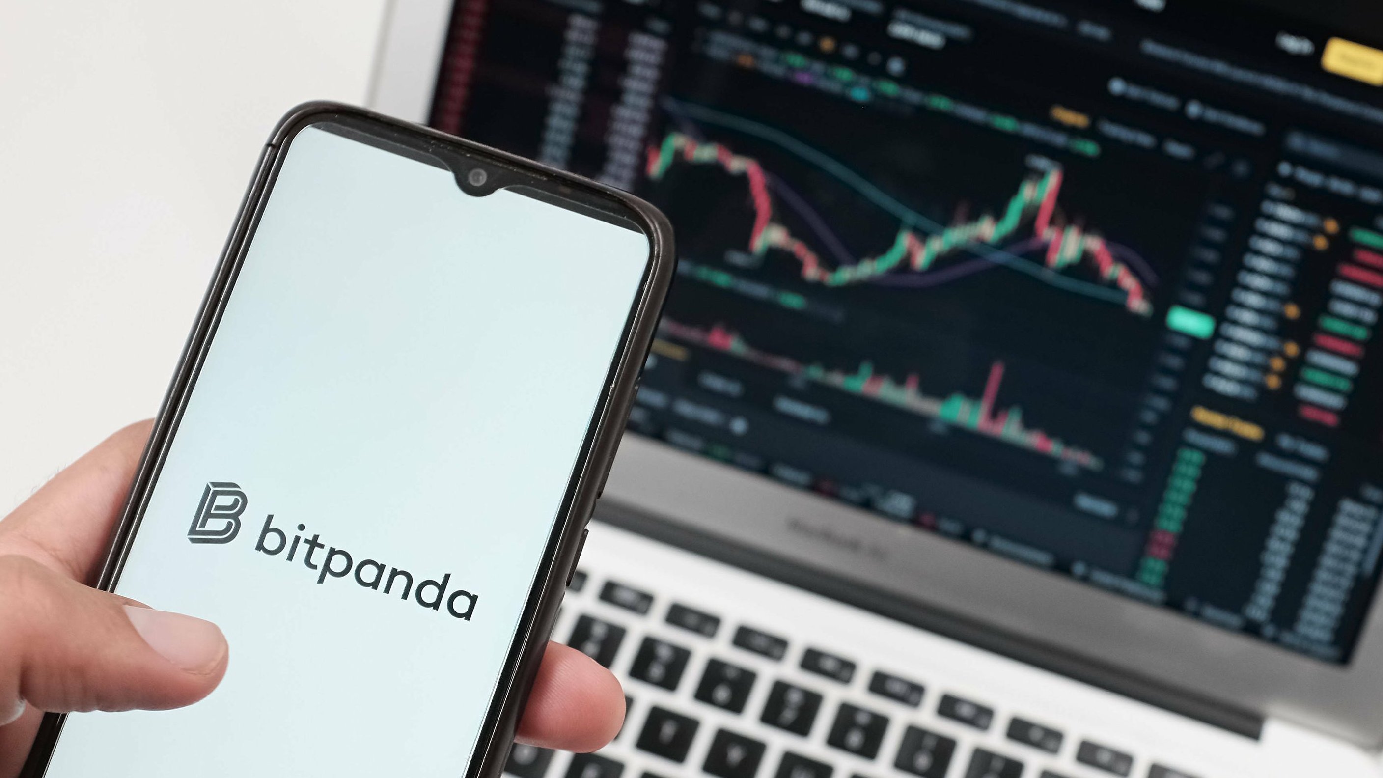 Bitpanda schließt Partnerschaft mit Raiffeisenbank Niederösterreich-Wien