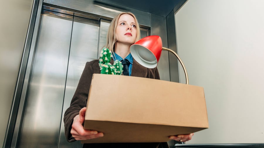 Entlassung: Standort geschlossen, Job weg – kann ich trotzdem eine Abfindung verhandeln?