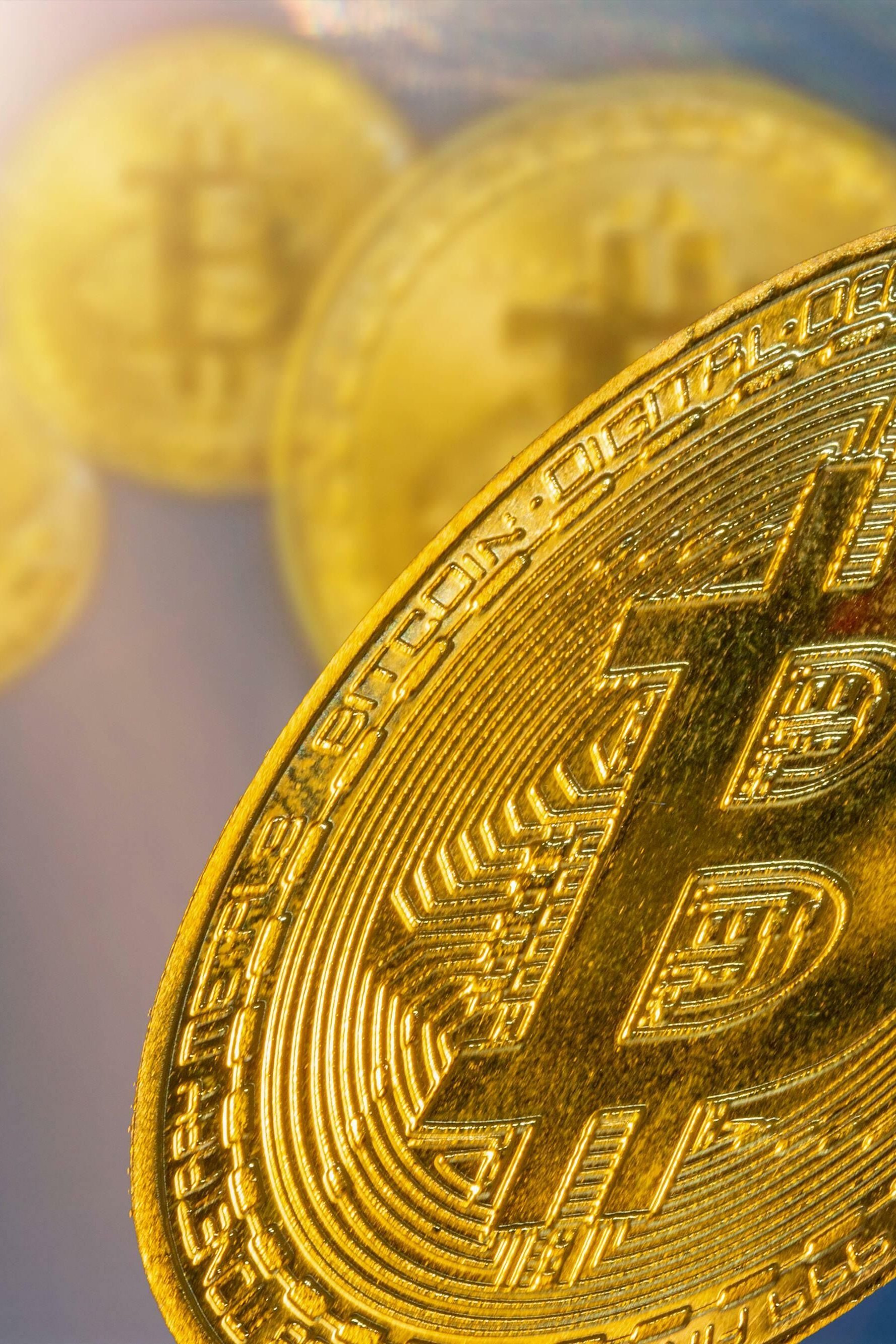 Bitcoin-Kurs steigt stark an: Darum schwankt die Kryptowährung so stark