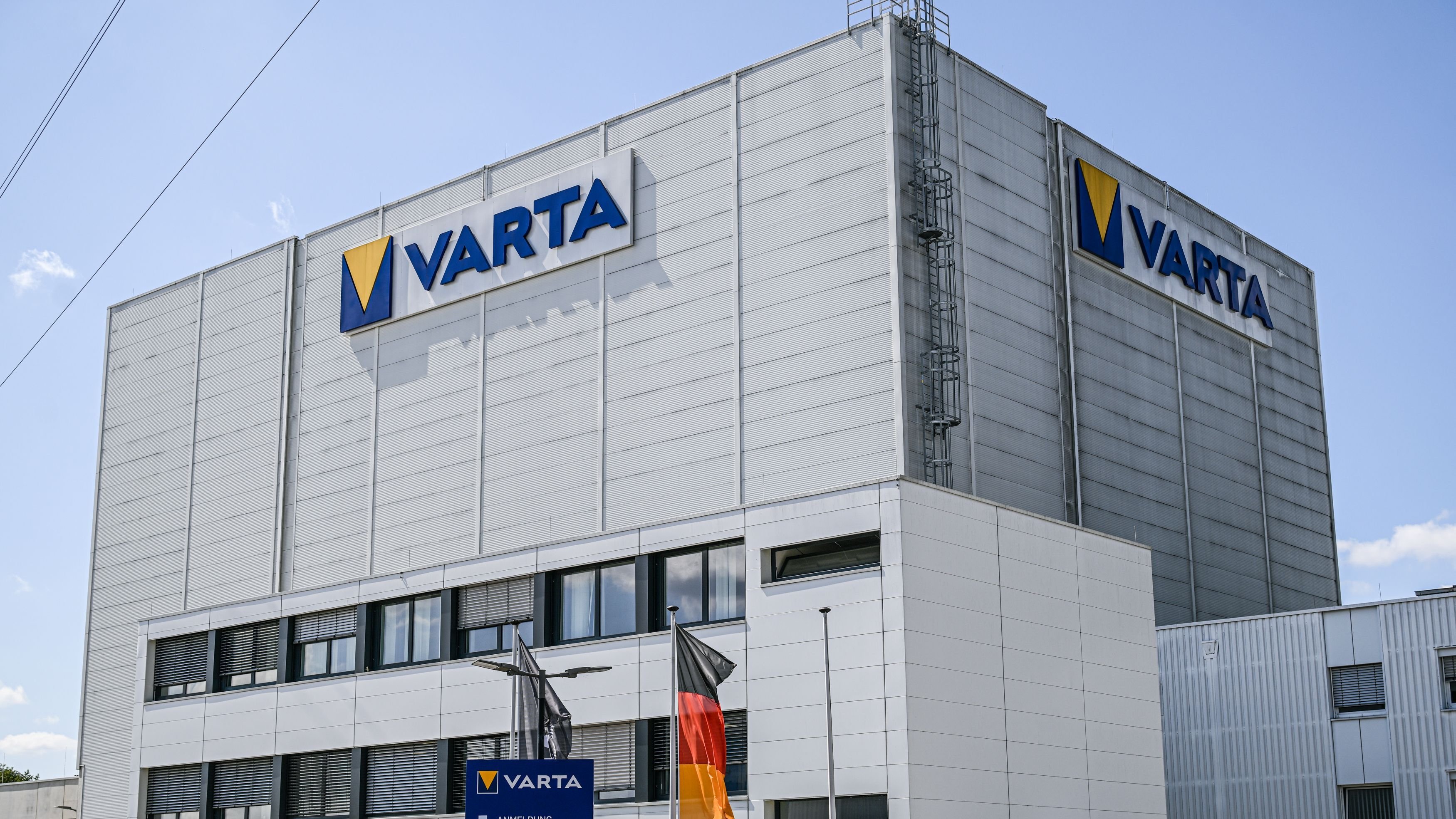 Batteriehersteller: Varta rückt von Sanierung in Eigenregie ab – Insolvenzverwalter bestellt