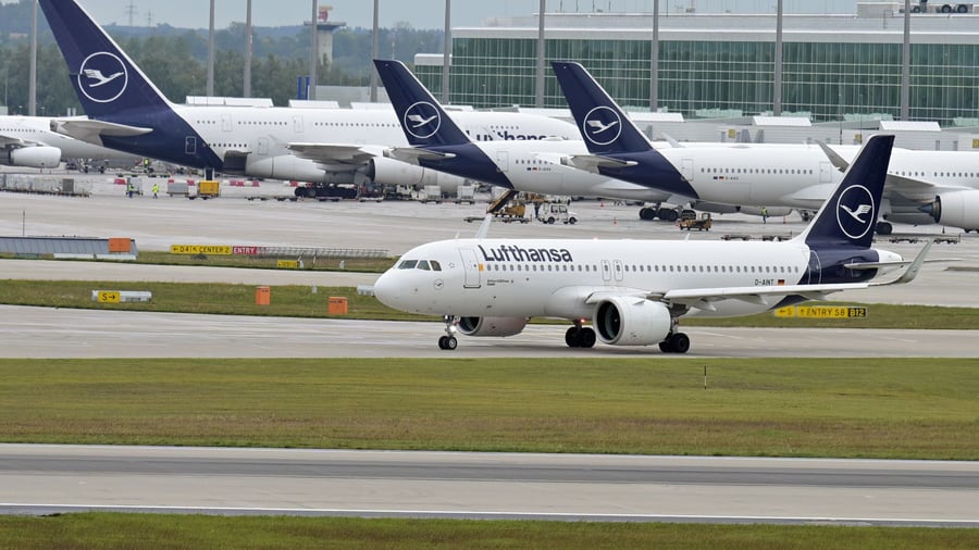Luftverkehr: Lufthansa ist „auf dem Weg in die schwarzen Zahlen“
