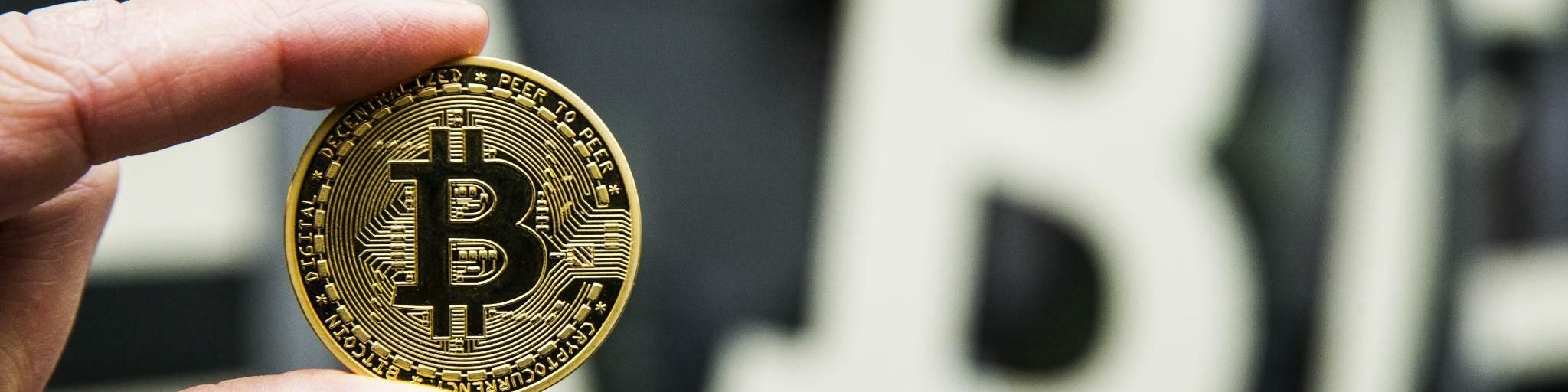 Bitcoin: Wie Banken & Regierungen am eigenen Digitalgeld arbeiten