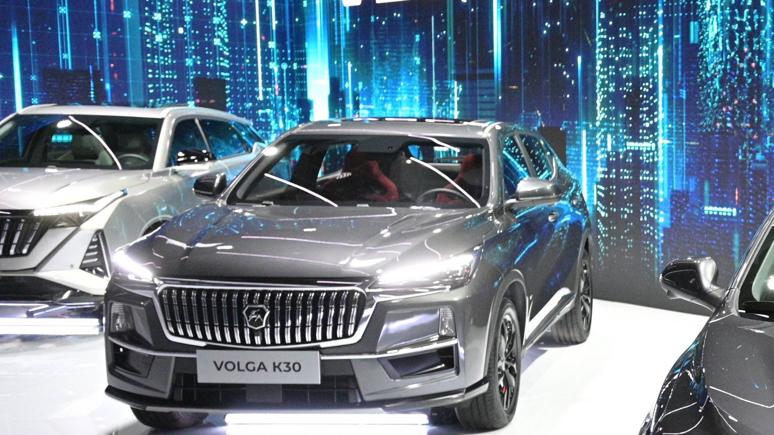 Russland zeigt neue Wolga-Limousinen  Kopien einer China-Automarke
