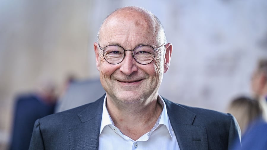 Abfindungen: Warum einfache Führungskräfte es nicht so leicht haben wie Rolf Buch