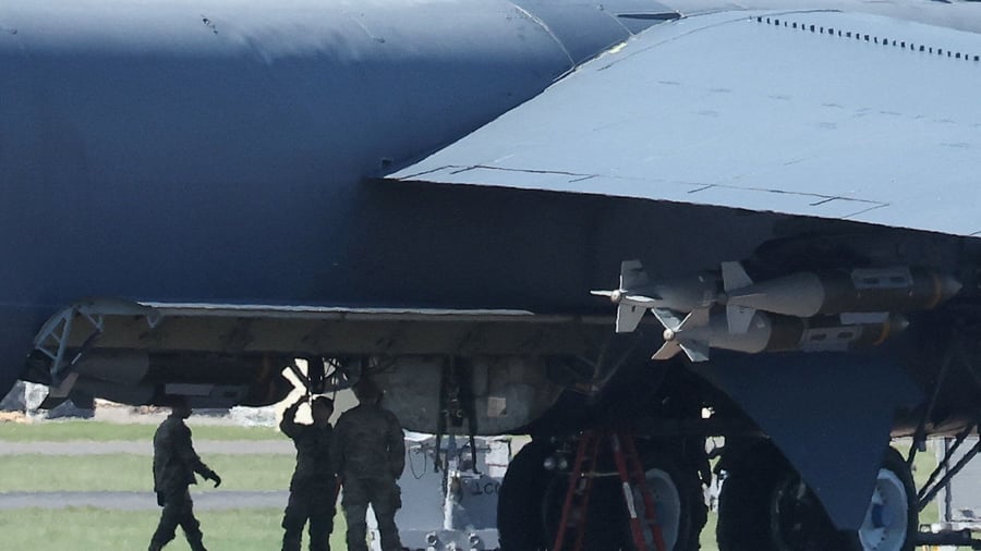 Insel Charg: Schwere Angriffe auf Iran – bereits vor Ablauf von Trumps Ultimatum