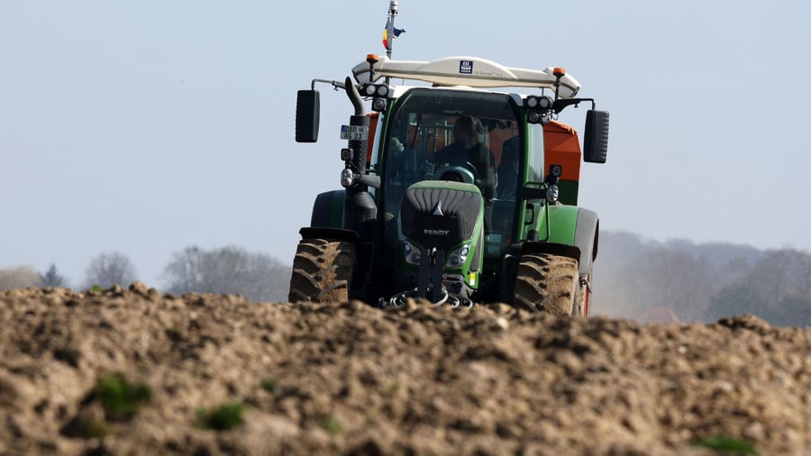 Landwirtschaft: Iran-Krieg treibt Düngerpreise – Bauern alarmiert