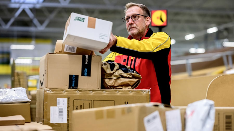 Geschäft mit Geschenken: „Die Kollegen in der Produktion liegen platt unter dem Weihnachtsbaum“