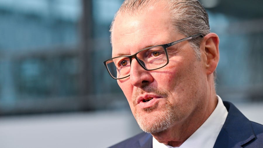 Hoher Krankenstand: Arbeitgeberpräsident gegen Lohn am ersten Krankheitstag