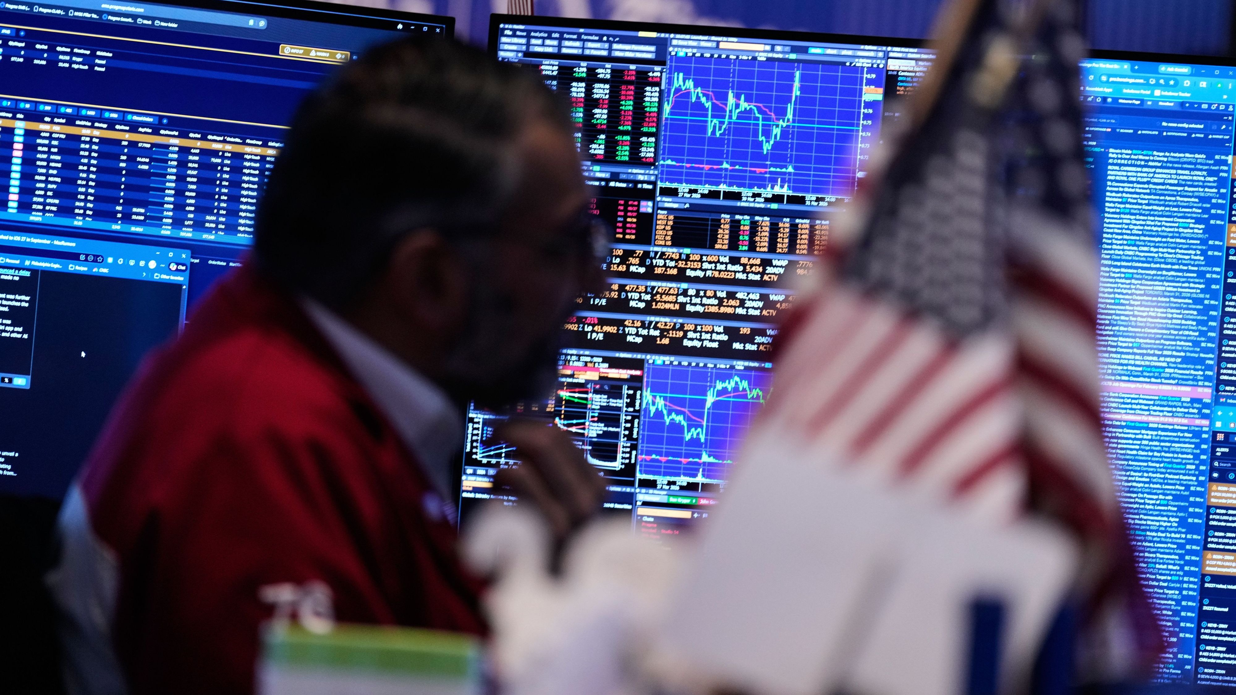 Märkte: Dow Jones dreht ins Plus