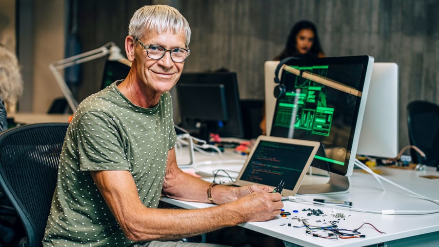 Arbeiten neben der Rente: Was bringt mir die neue Aktivrente?