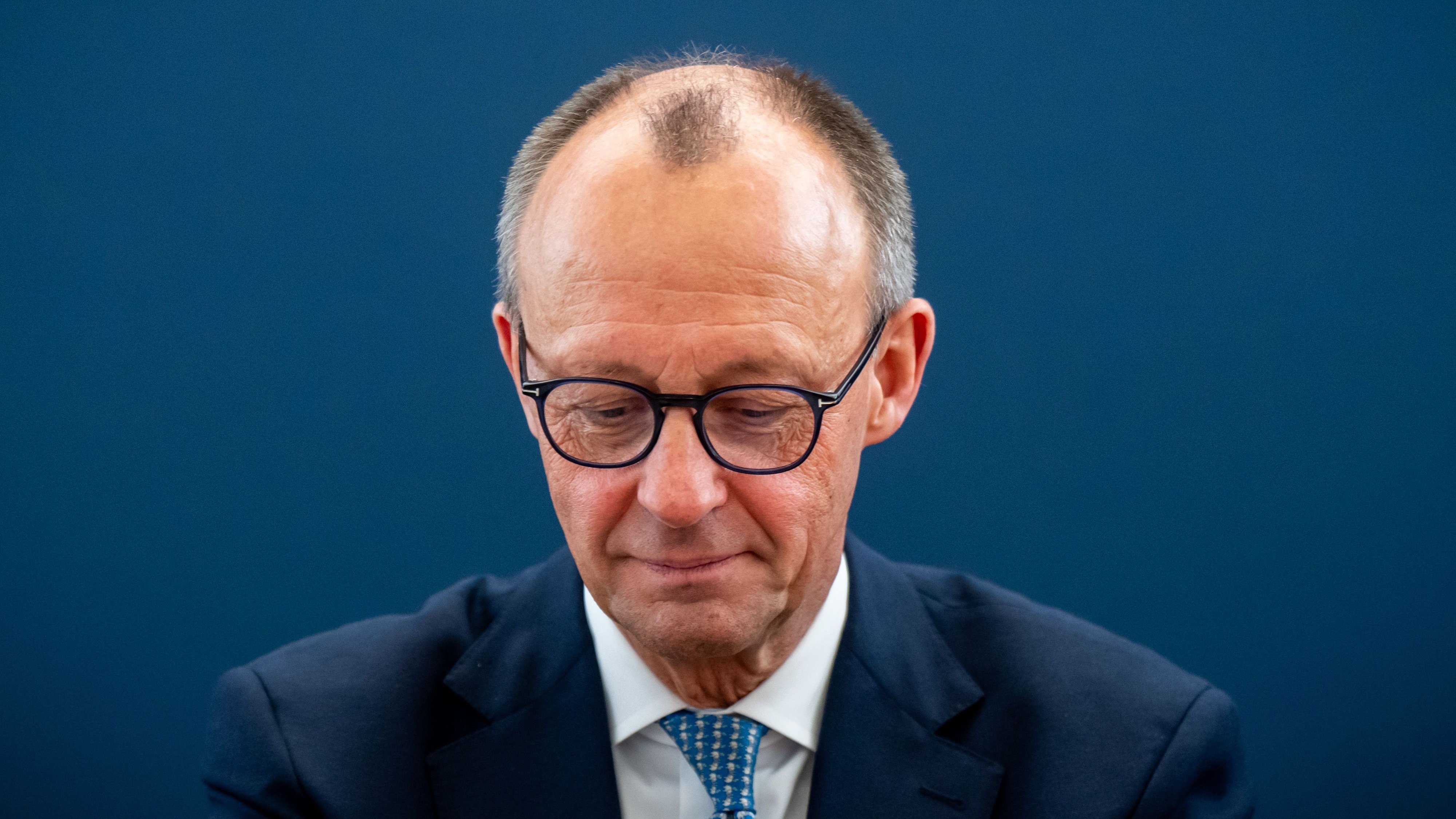 Friedrich Merz als Bundeskanzler: Langer Anlauf, großer Wurf? Merz spürt  den Druck