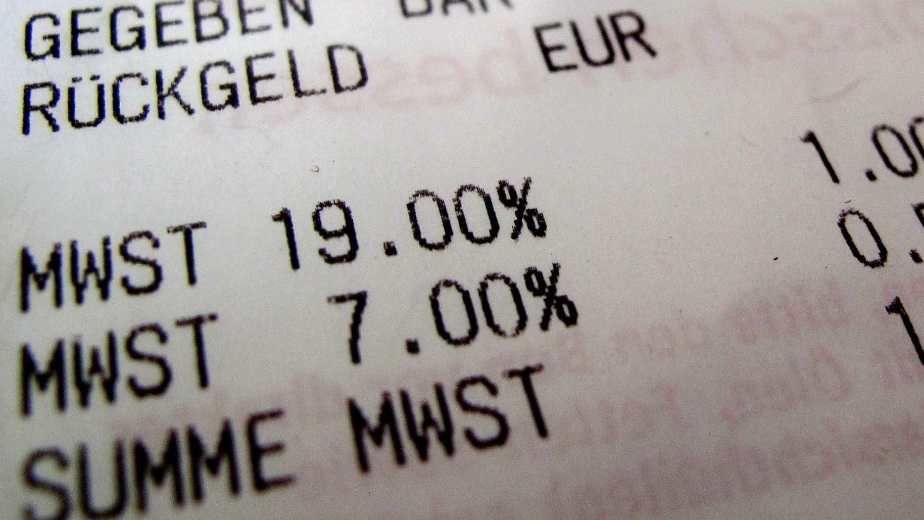 Public finances: What does a rising VAT rate achieve?