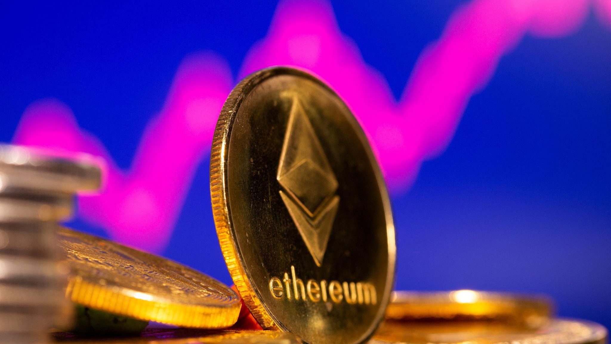 Ethereum-Kurs aktuell: SEC genehmigt Ether-ETFs
