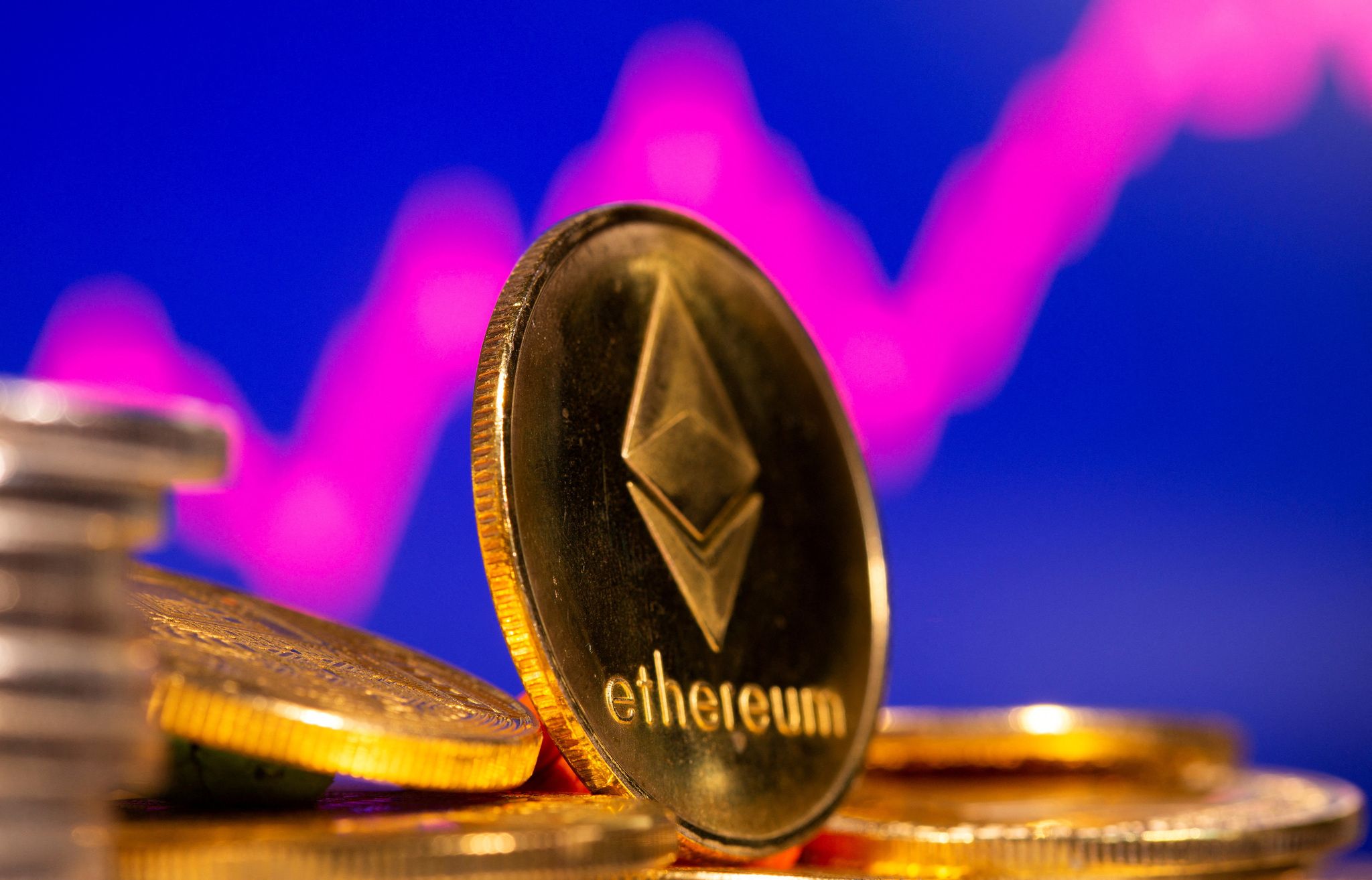 Ethereum-Kurs aktuell: SEC genehmigt Ether-ETFs