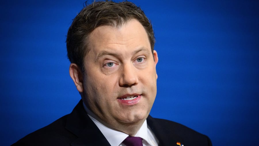Künstliche Intelligenz: Finanzministerium warnt vor KI als Cyberwaffe