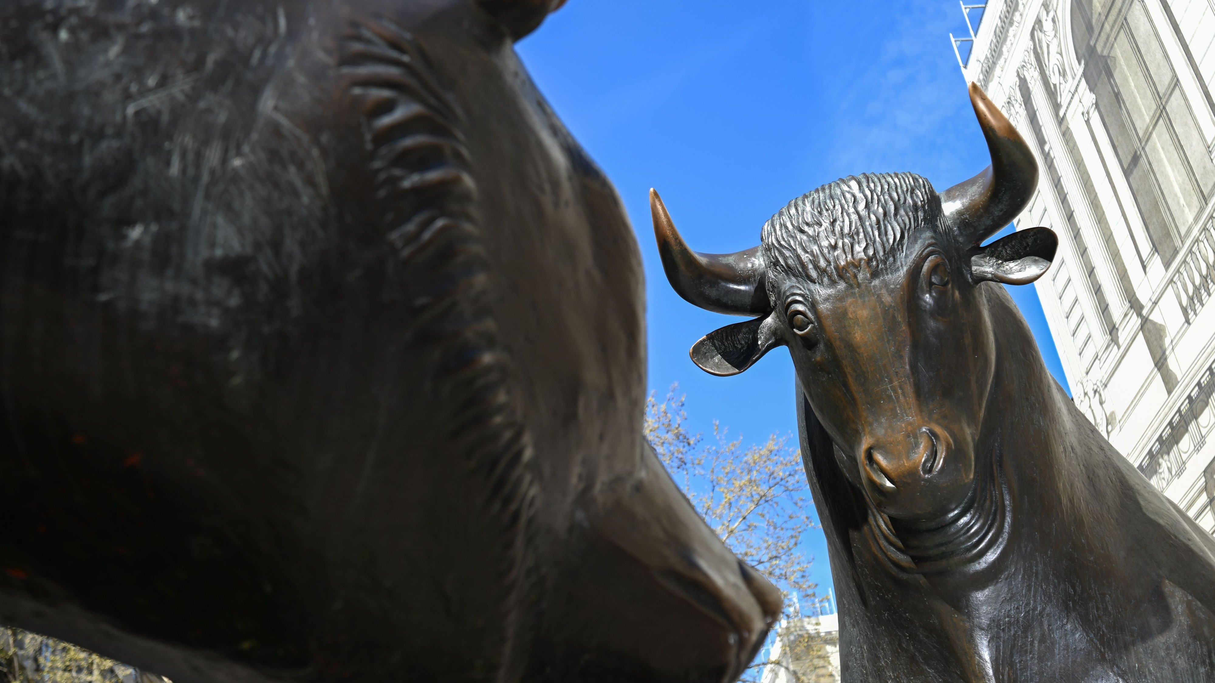 Börse: Dax schafft Wochenplus – trotz Nervosität der Anleger