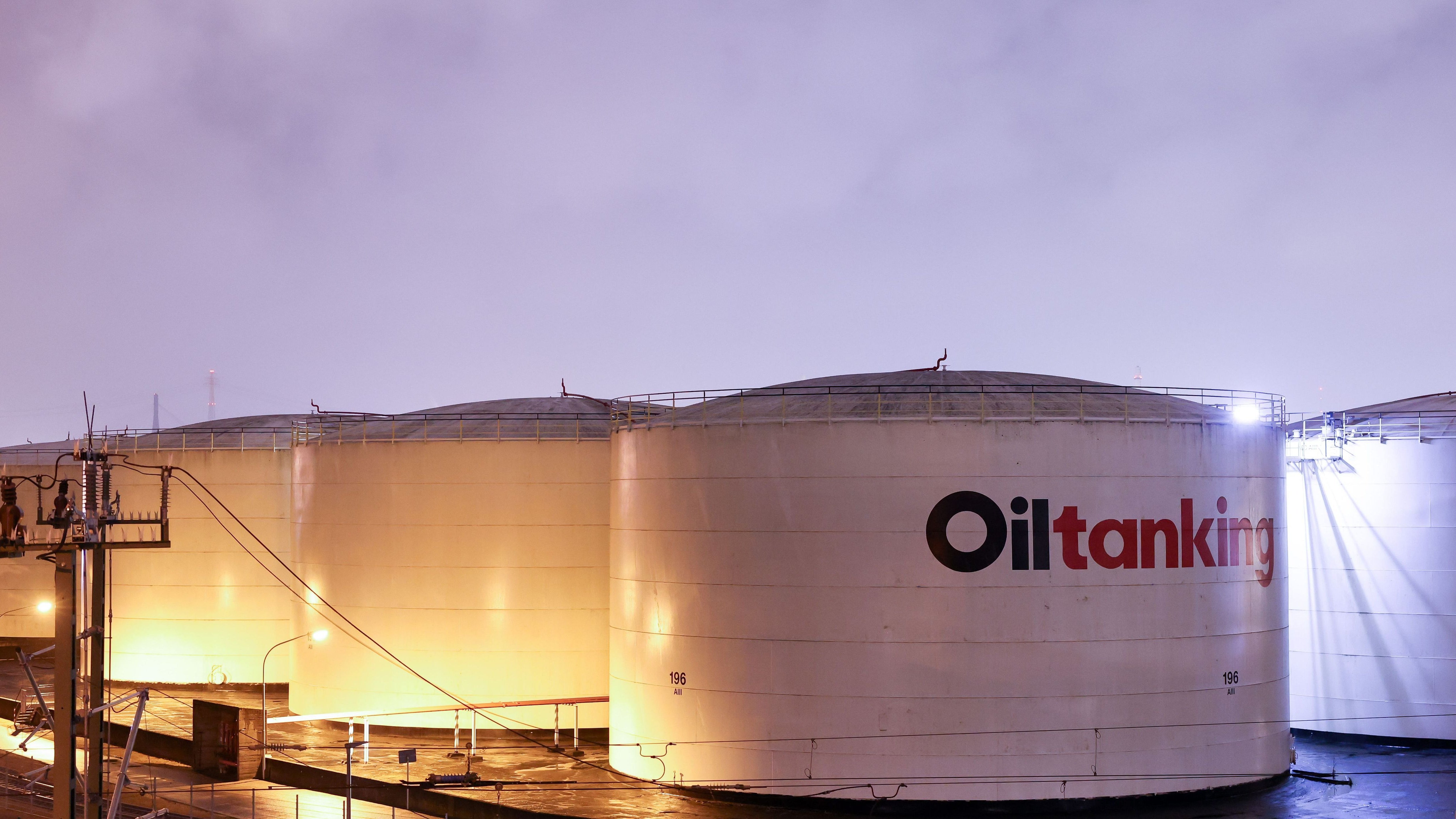 Germany releases more oil reserves under G7 commitment