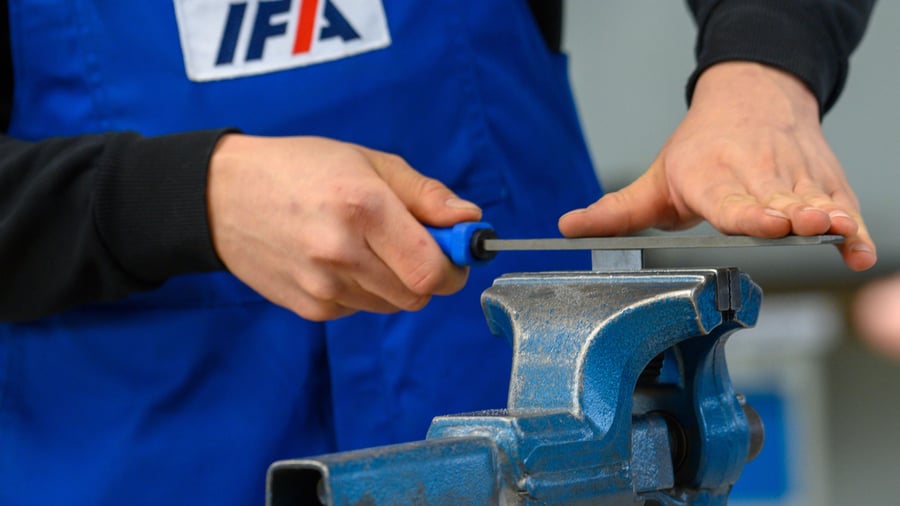 Automobilzulieferer: US-Konzern Neapco kauft Automobilzulieferer IFA aus Sachsen-Anhalt