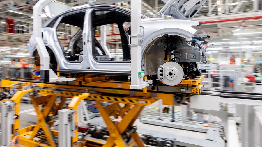 Autoindustrie: So sehr hinken die deutschen Autokonzerne hinterher