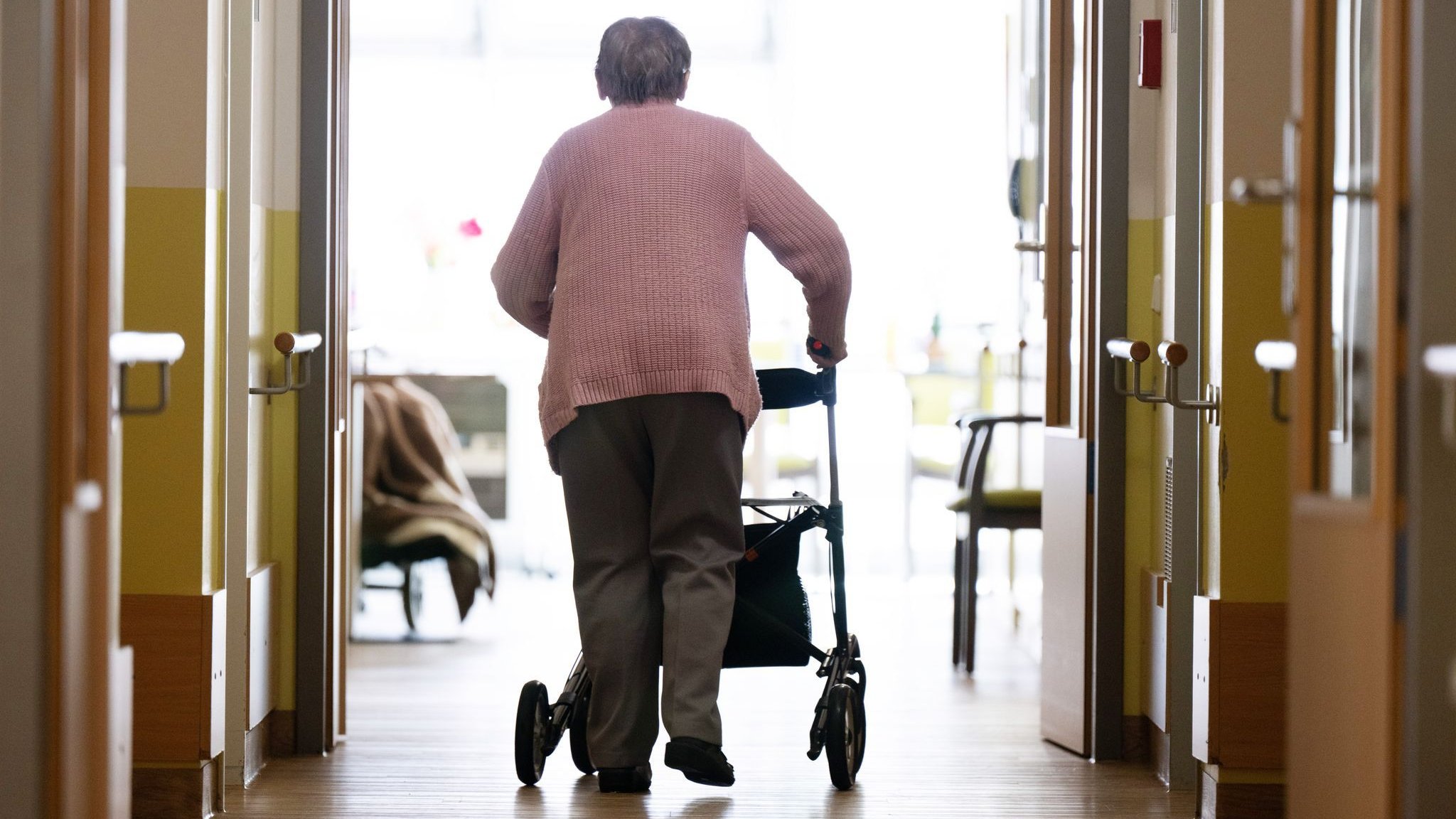Pflegekosten: Wann das Sozialamt aufs Eigenheim zugreift